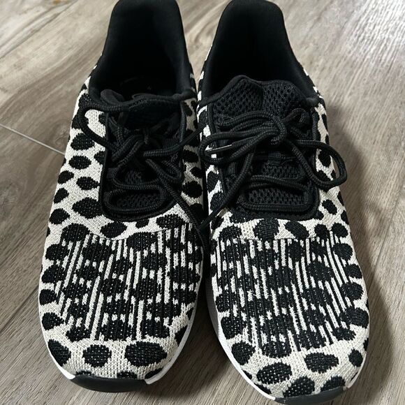 Women’s Athletic Works Leopard Print Comfort Memory Foam Running Shoes size 8.5 - Picture 4 of 6